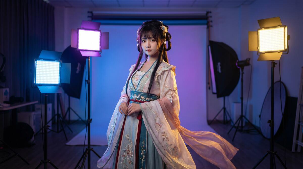 福利姬文化研究者刘婷